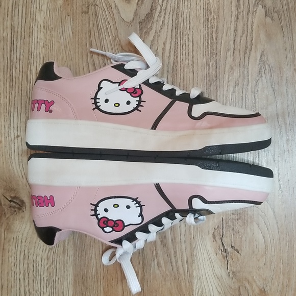 Hello Kitty Pink Black White Sneakers - Picture 5 of 10